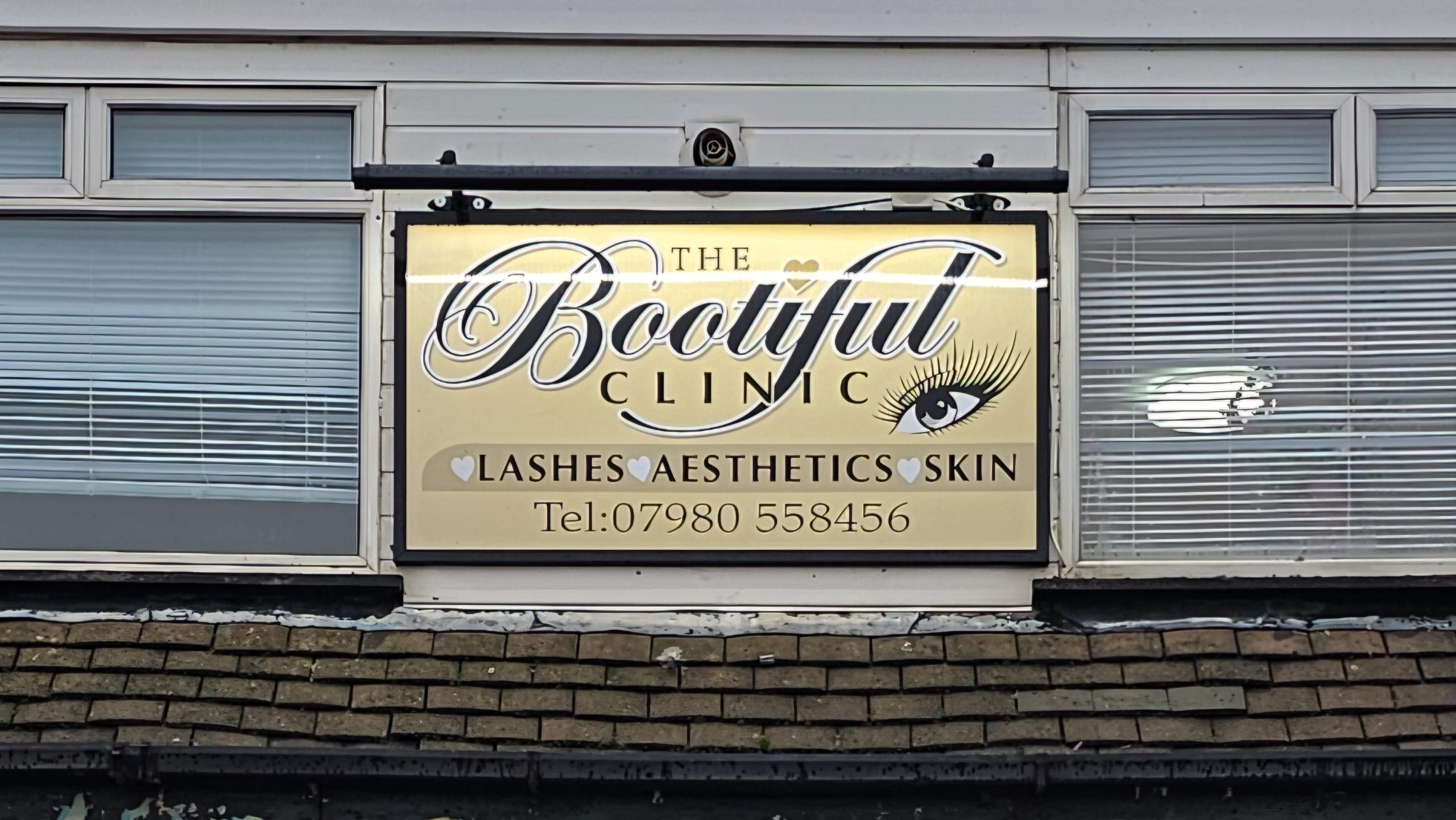 The Bootiful Clinic